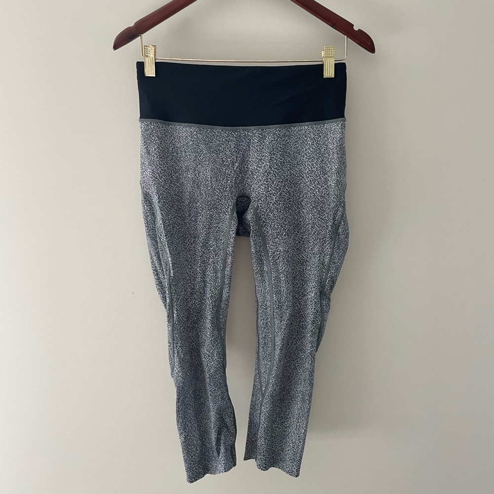 Lululemon leggings!